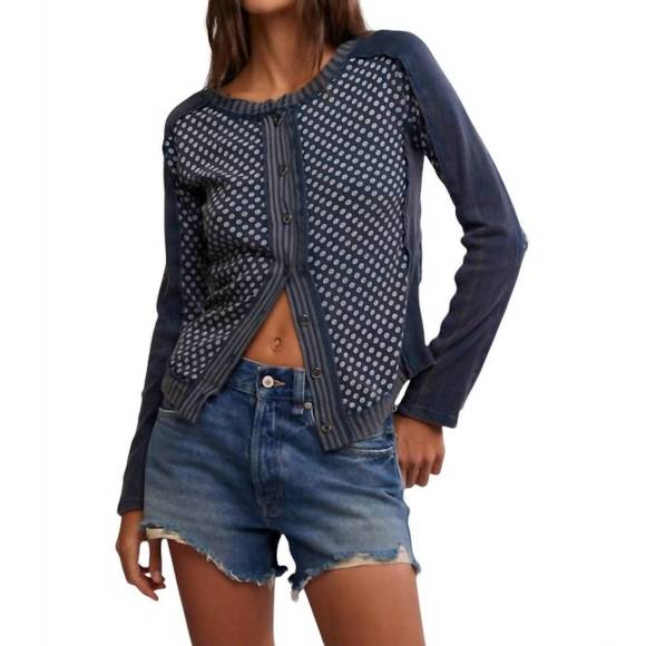 FREE PEOPLE Tops - NEW FREE PEOPLE instant classic tee in indigo combo